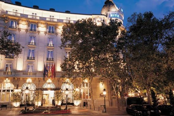 Апартаменты La Casita De Cibeles Мадрид Экстерьер фото